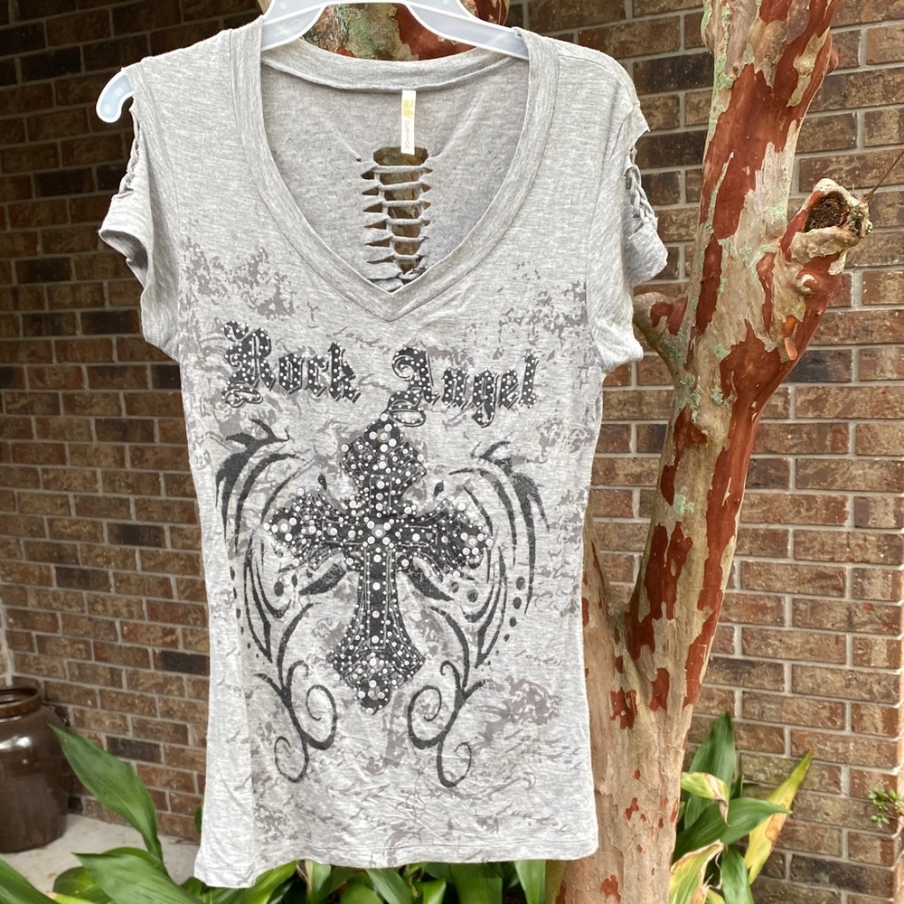 Studded Cross Gray Women's V-Neck Top❤️‍🔥💋🍒